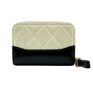 CHANEL Gabriel de Round Zipper Coin Wallet Case White